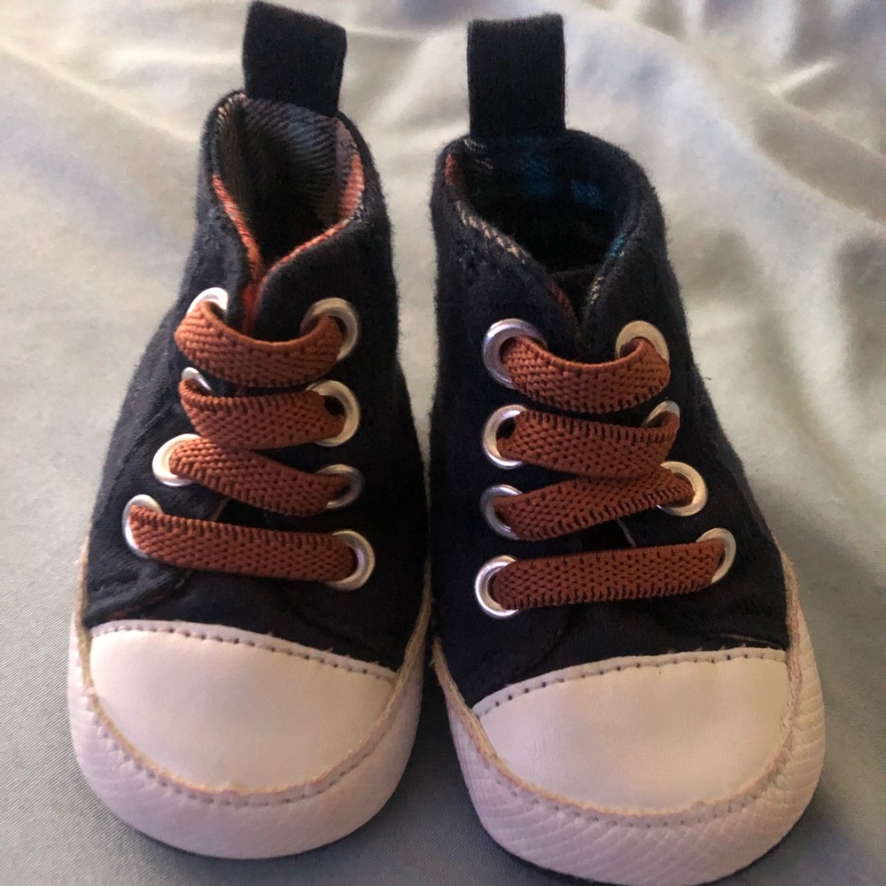 Primark NB Navy & White Crib Shoes